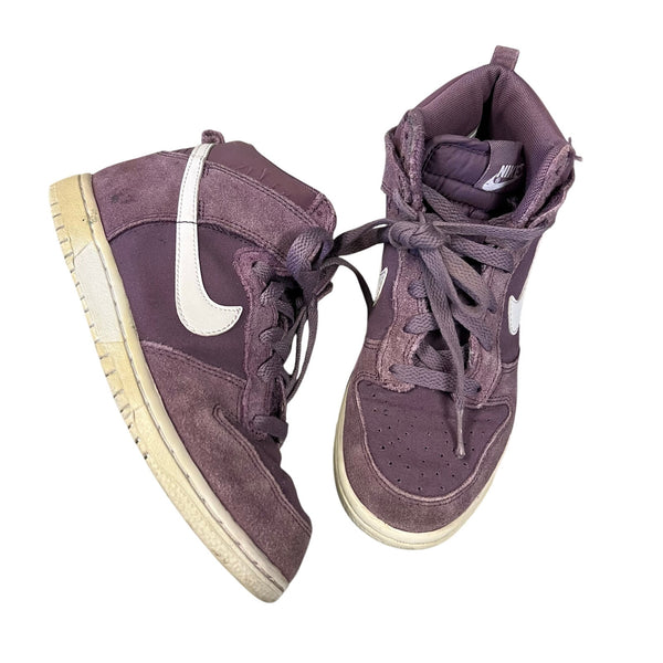 Nike Dunk Girls High Top Sneakers in Violet Dust Size Youth 2
