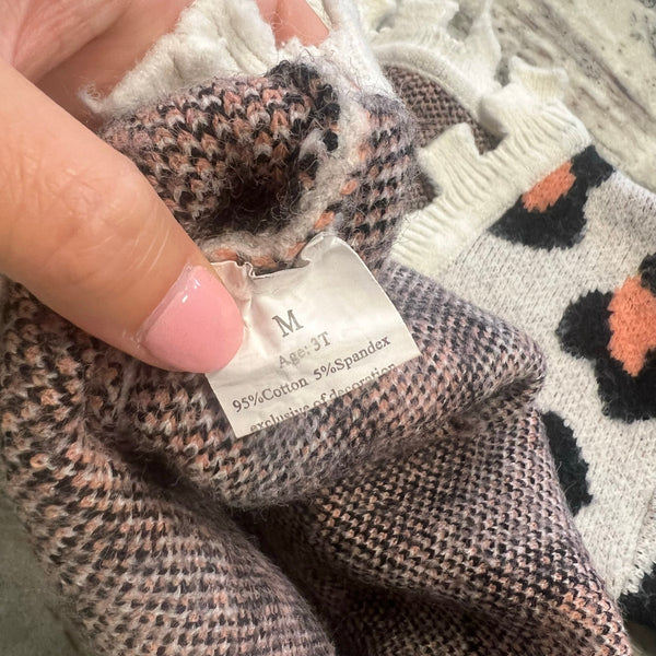 Girls Distressed Leopard V-Neck Sweater Size 3T
