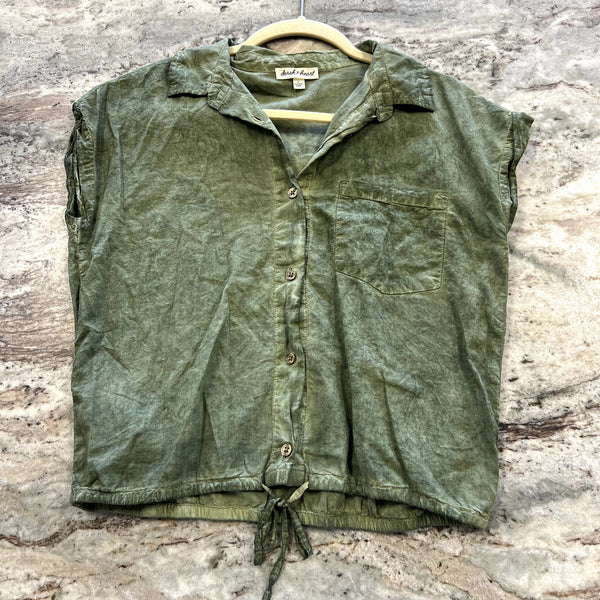 Derek Heart Acid Wash Olive Green Button Down Top Size Small