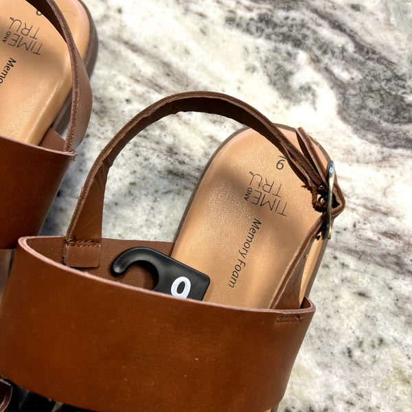 NWT Time and Tru Chestnut Faux Leather Braided Sandals Size 9