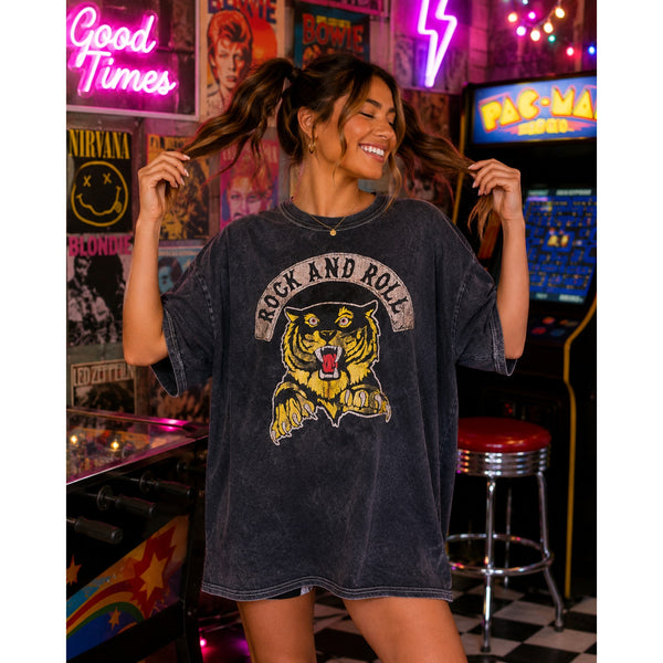 True Craft Rock N Roll Oversized Tiger Graphic Tee Size Large