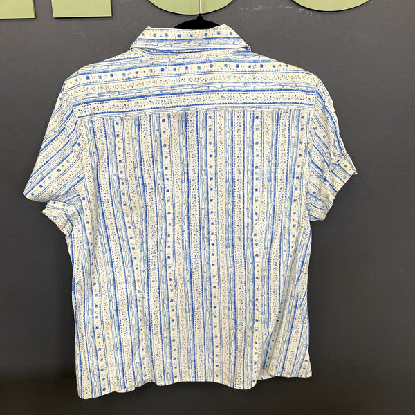 Chic VTG Ivory + Blue Floral Button Down Top Women's Large