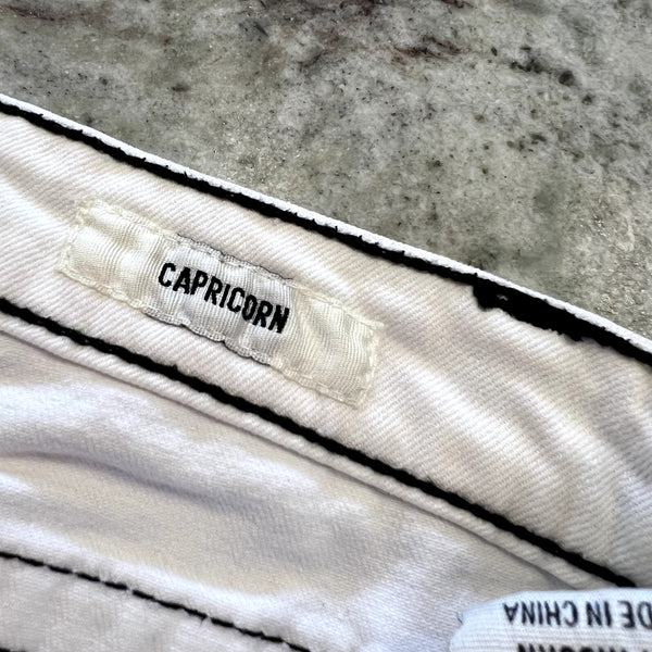 BKE Daytrip Capricorn White Cutoff Denim Shorts Size 27 Y2K