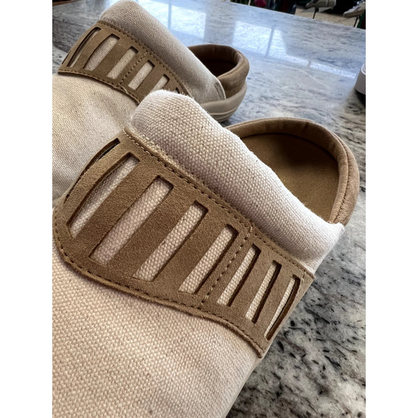 Tan Slip On Shoes Size 9.5