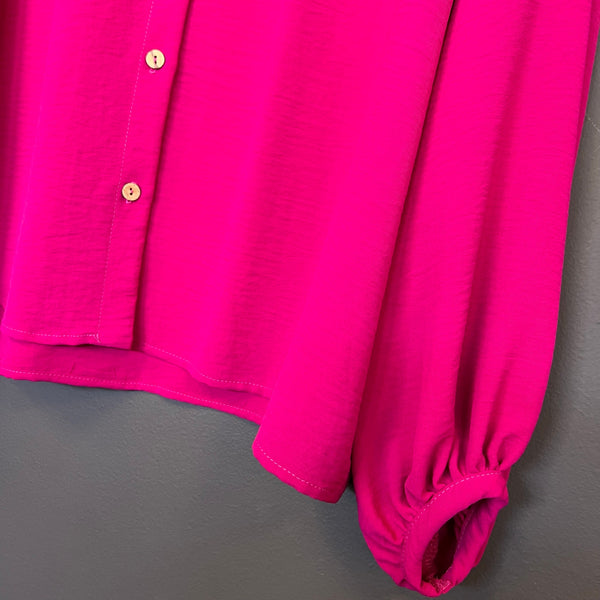 NWT Karlie Magenta Bubble Sleeve Button Down Blouse Small