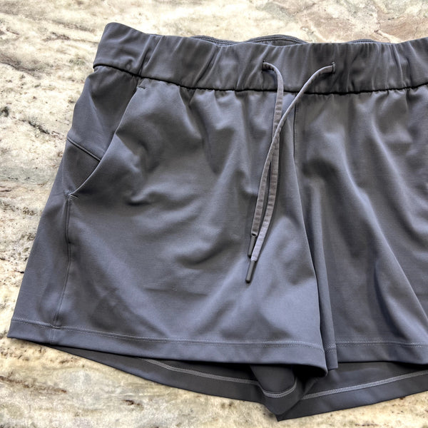 Zyia Active Gray Shorts Size XL