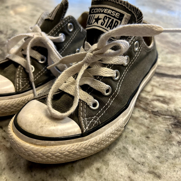 Converse Gray Low Top Sneakers Size Youth 12