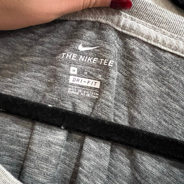 The Nike Tee Women's Basic Gray Dri-Fit Workout Tee Medium