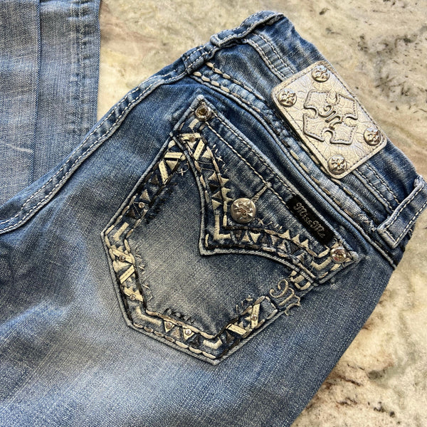 Miss Me Embellished Pocket Signature Straight Leg Jeans Size 30