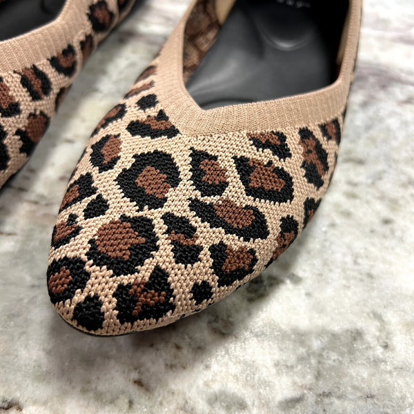 NWOT A New Day Leopard Ballet Flats Size 8