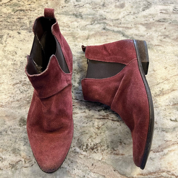 Coconuts by Matisse Lee Maroon Suede Ankle Booties Size 9