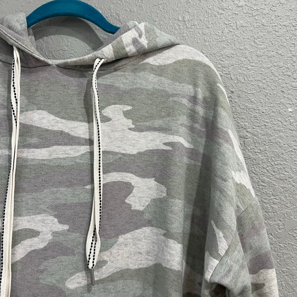 Aerie Camo Side Slit Hooded Pullover Large