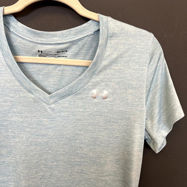 Under Armour Women's Loose Fit Heat Gear Light Blue V-Neck Top Medium
