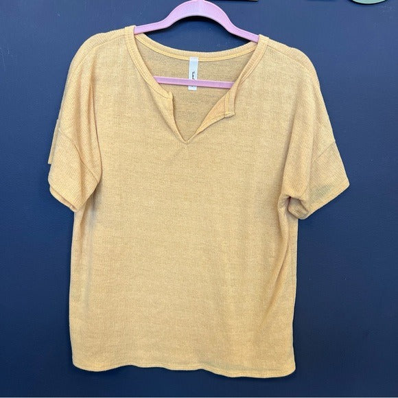 Twenty Ten Boutique Yellow Knit V-Neck Top Large