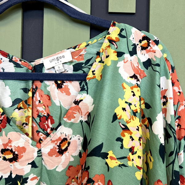 Umgee Floral Twist Front Long Sleeve Blouse Small