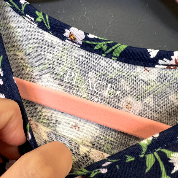 NWOT The Children's Place Navy Floral Crew Neck Tee Size Small 5/6