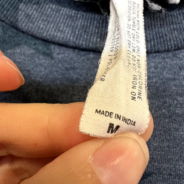 Jesus is King Navy Foil Print Graphic Tee Medium