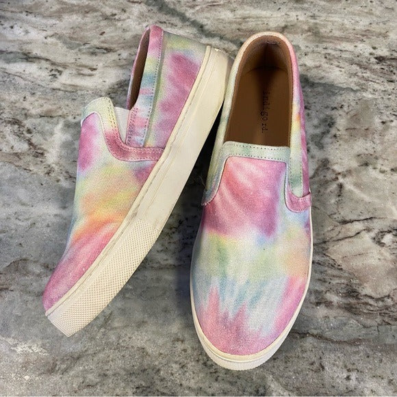 Tie Dye Slip On Canvas Shoes Size 8.5