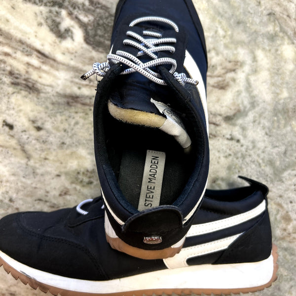 Steve Madden Denney Black + White Flatform Wedge Sneakers Size 9
