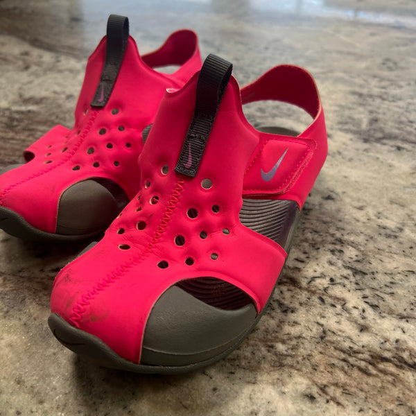 Nike Girls Pink Water Sandals Size 12C