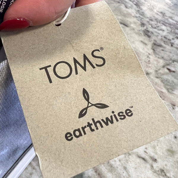 NWT Toms Earthwise Washed Cement Bryce Slip On Sneakers Size 8.5