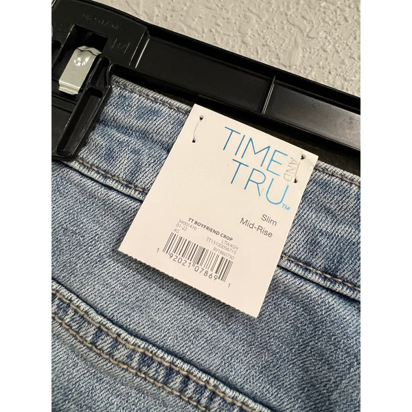 NWT Time and Tru Mid Rise Slim Boyfriend Fit Crop Jeans Size 10