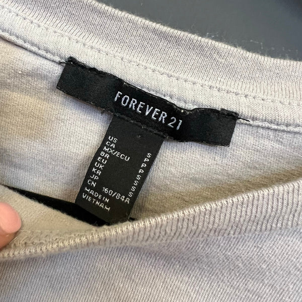 Forever 21 Light Gray Long Sleeve Raw Edge Crop Top Small