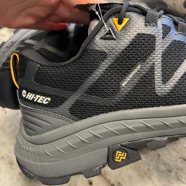 NEW IN BOX Hi-Tec Mauna Low Top men's Hiking Shoes OrthoLite Size 11