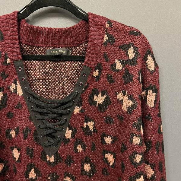 Love Tree Boutique Maroon Leopard Print Lace Up Neck Sweater Plus Size 2X/3X