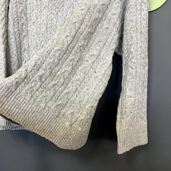The Refinery Gray Chunky Cable Knit V-Neck Sweater Size Small