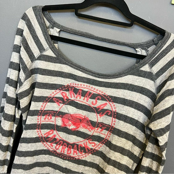 Arkansas Razorbacks Cutout Back Striped Graphic Tee Large