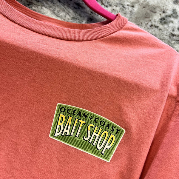 Ocean & Coast Bait Shop Graphic Tee Unisex Medium