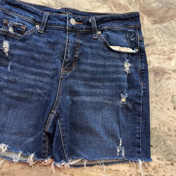 Time and Tru Mid-Rise Dark Wash Cutoff Denim Shorts Size 6