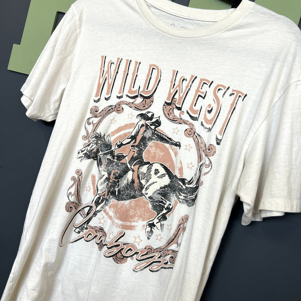 Lotus Fashion Wild West Graphic Tee Size Medium