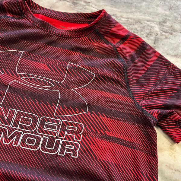 Under Armour Boys Red + Black Graphic Tee Youth Medium