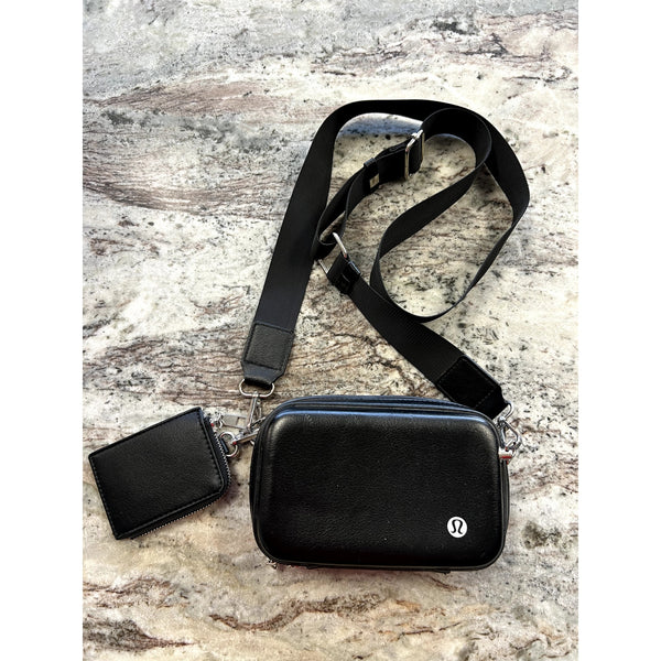 Women's Black Snap Shot Crossbody Hard Bag