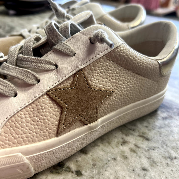 Vintage Havana Brenda Low Top Two Tone Star Sneakers Size 7.5