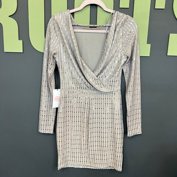 NWT Crystal Sky Gray Sequin Open Back Dress Size Small