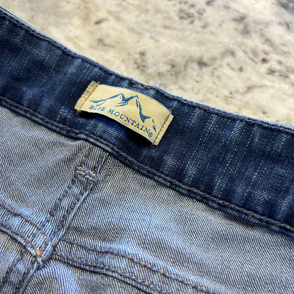 Blue Mountain Women's Straight Leg Jeans Size 12