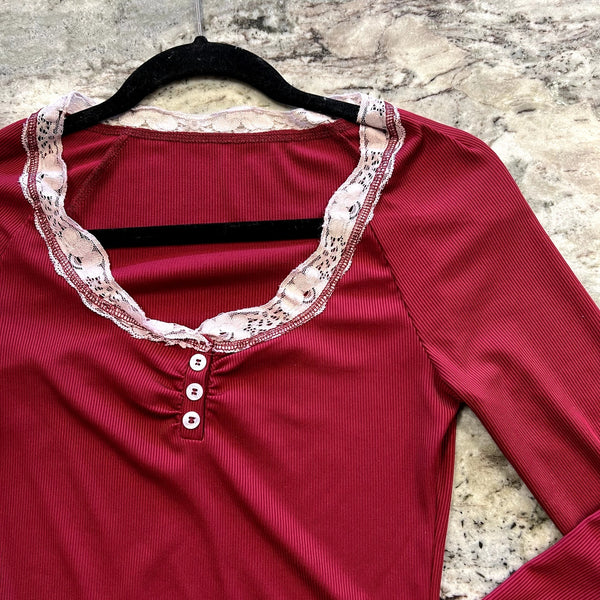 Women's Maroon Ribbed Lace Long Sleeve Blouse Size Medium
