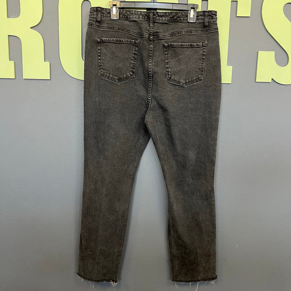 Wonderly Curvy Black Distressed Skinny Jeans Size 16W