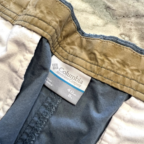 Columbia Men's Blue Gray Shorts Size 40