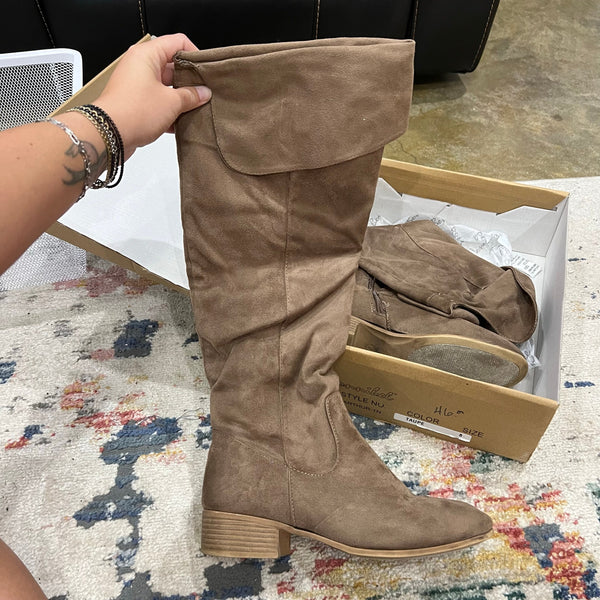 Bonnibell Boutique Light Brown Suede Heeled Knee High Boots Size 8