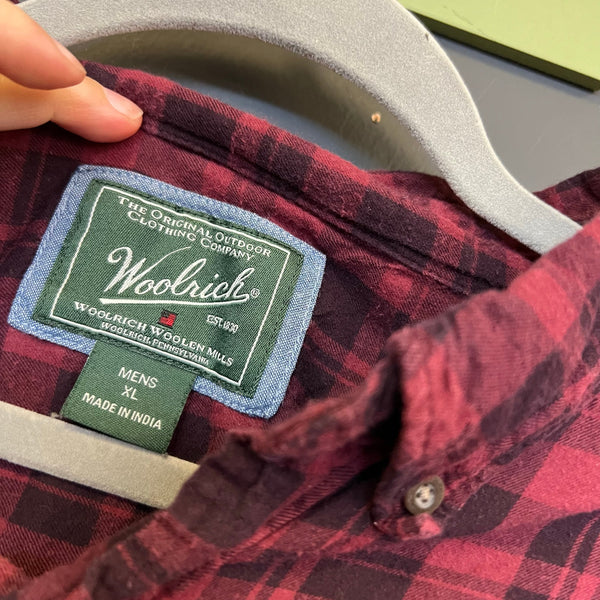 Woolrich Men's Red + Black Button Down Flannel Size XL