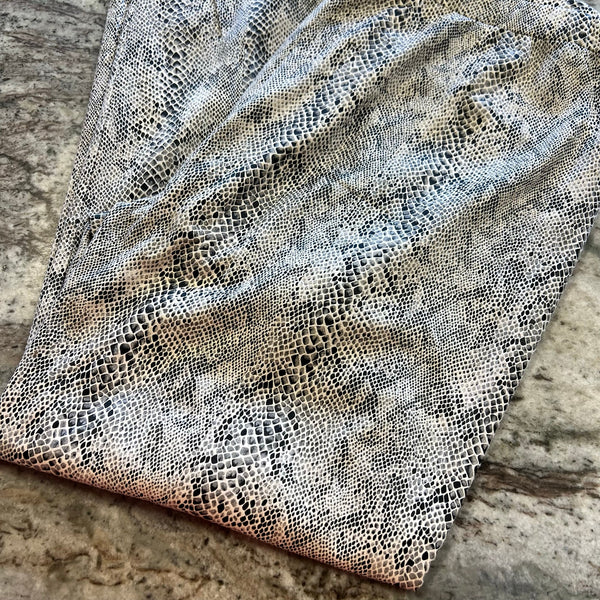 NWT See + Be Seen Plus Size Suede Snake Print Straight Leg Elastic Pants 2X