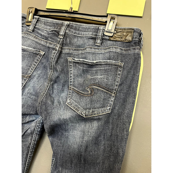 Silver Suki Dark Wash Bootcut Jeans Size 31