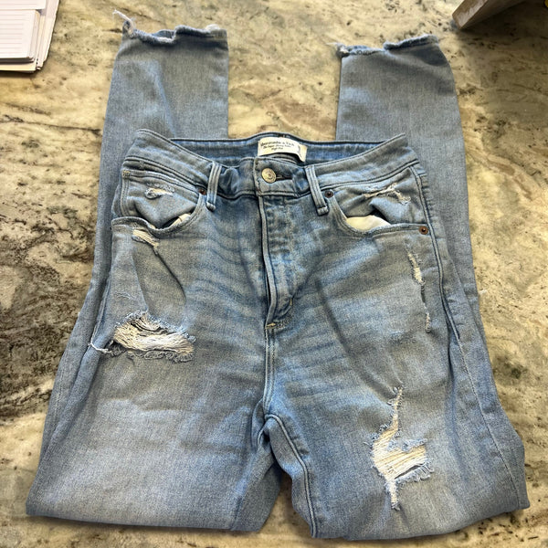 Abercrombie & Fitch Super Skinny Ankle High Rise Distressed Jeans Size 2