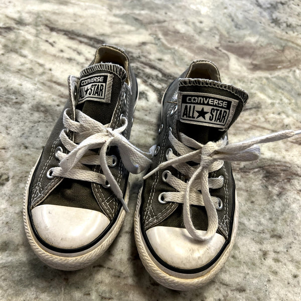 Converse Gray Low Top Sneakers Size Youth 12