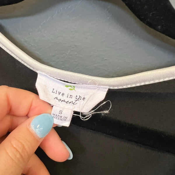 Live in the Moment Black Open Front White Bow Tie Crop Top Small