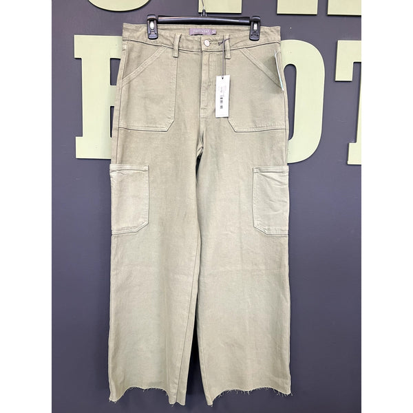 NWT Risen Light Green Carpenter Jeans Size 31